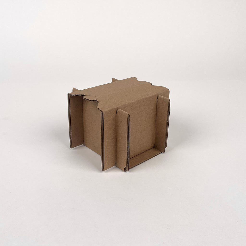 CandleScience Small Apothecary Jar Shipping Box for candles assembly 3