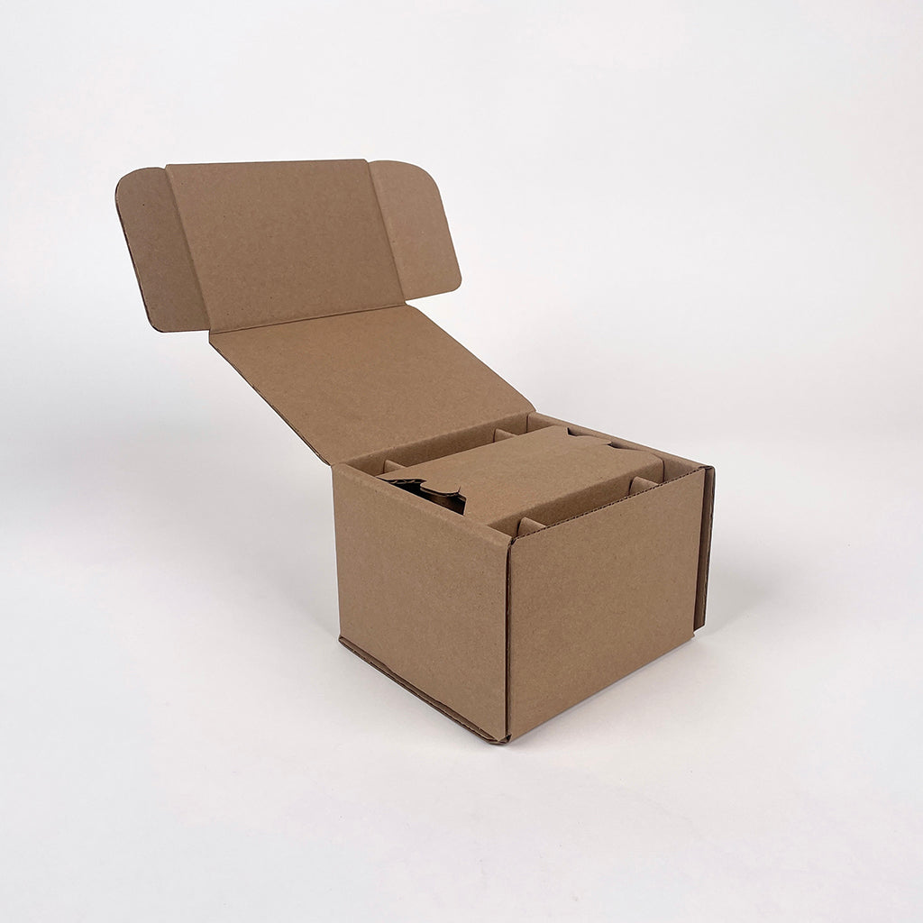 CandleScience Small Apothecary Jar Shipping Box for candles assembly 4